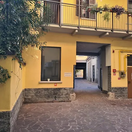 Апартаменты Portaromanabellamilano 10 Minutes From Duomo Милан
